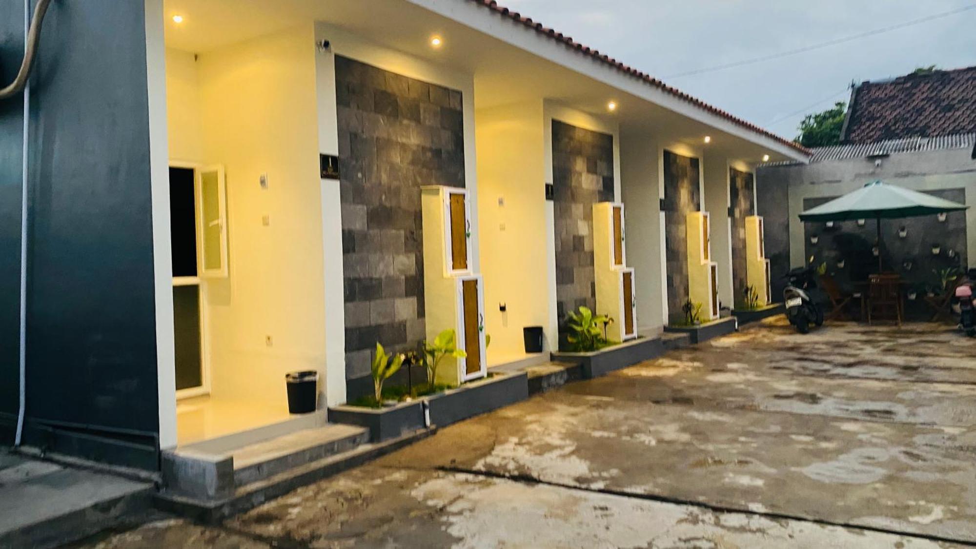 Robiu Bed&Breakfast Banyuwangi  Zewnętrze zdjęcie